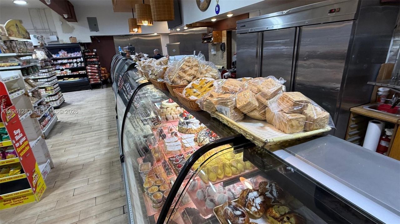 1305 SW 8th St, Miami, FL 33135 Photo