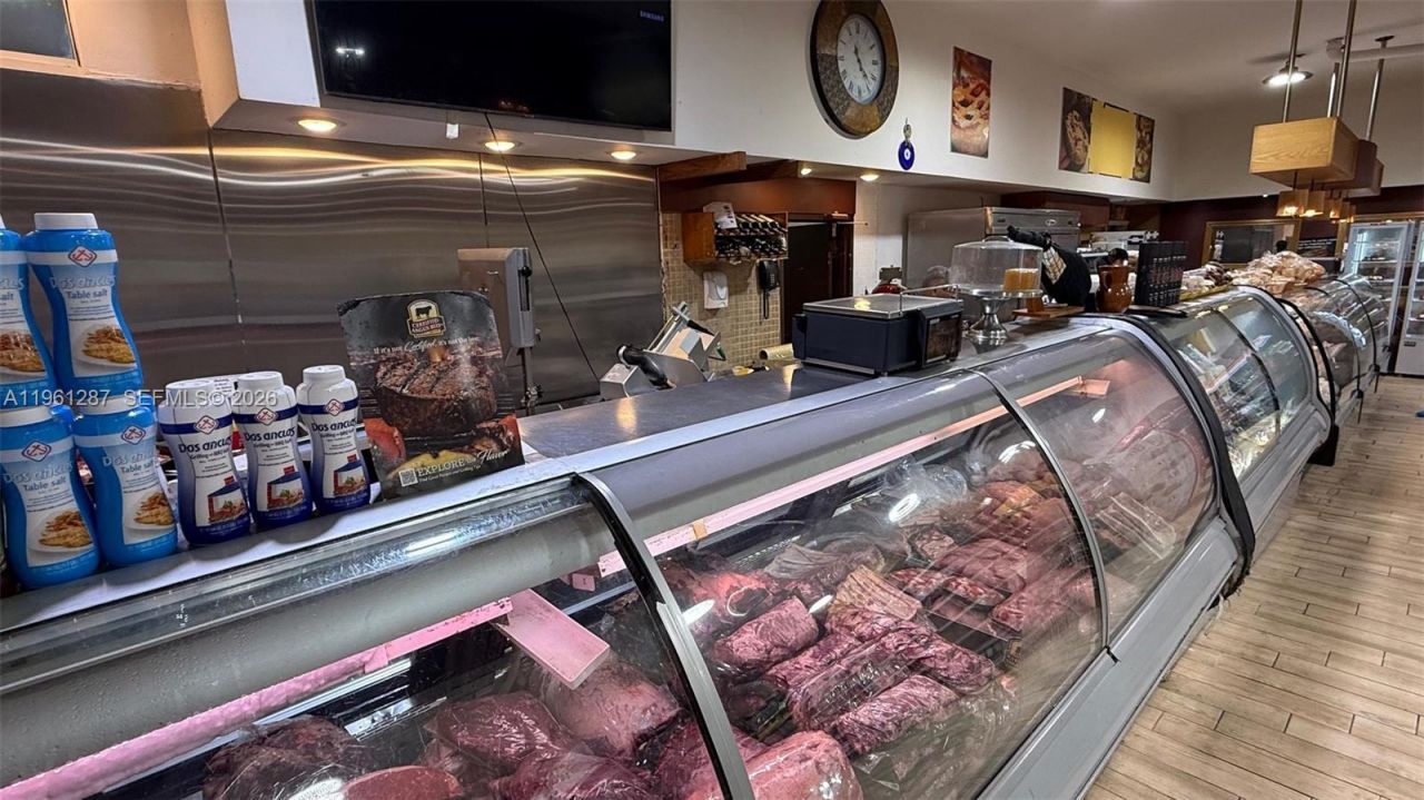 1305 SW 8th St, Miami, FL 33135 Photo