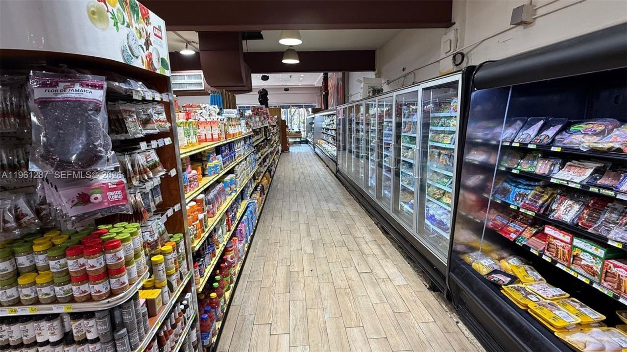 1305 SW 8th St, Miami, FL 33135 Photo