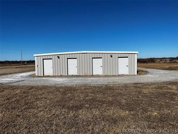 855 S G Street , Porter, OK 74454