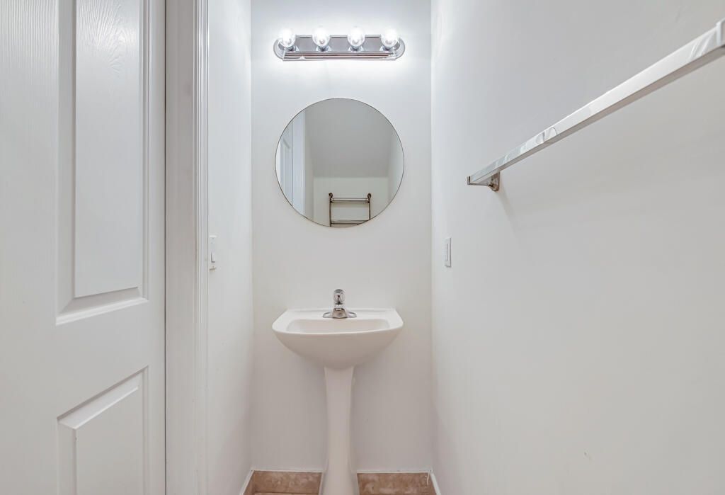 2407 NW 5th Street, Boynton Beach, FL 33426 Photo