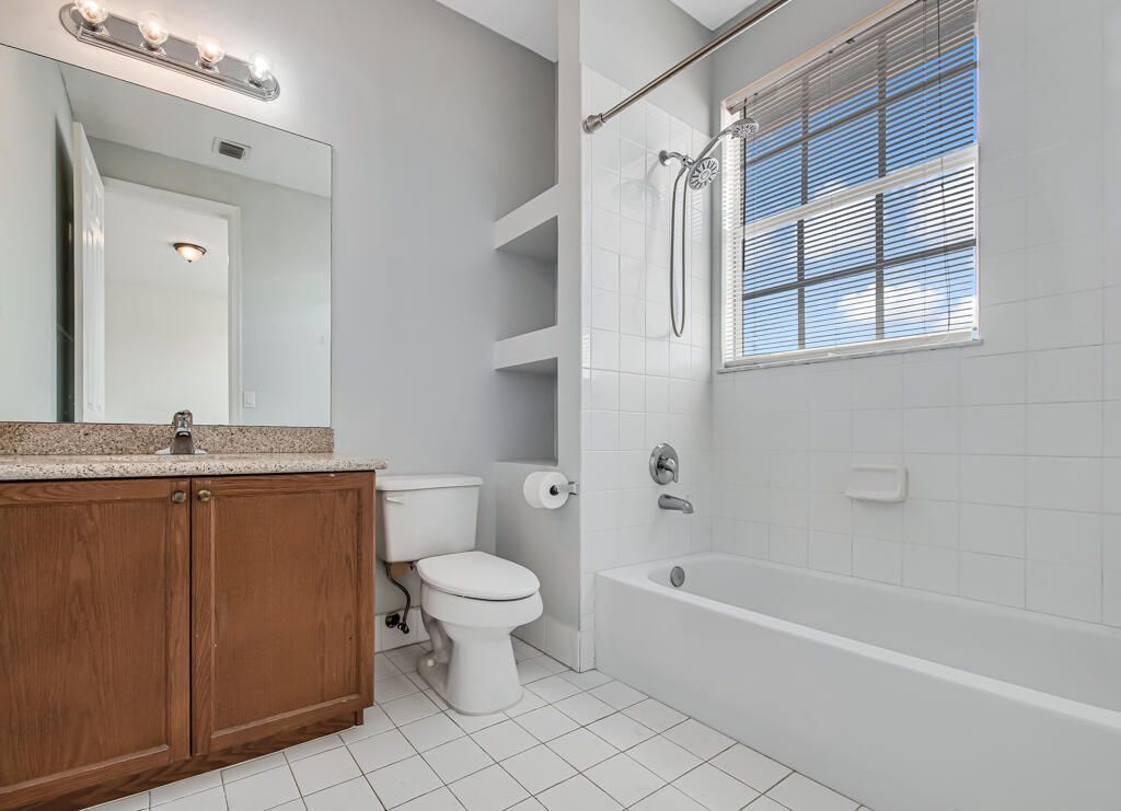 2407 NW 5th Street, Boynton Beach, FL 33426 Photo