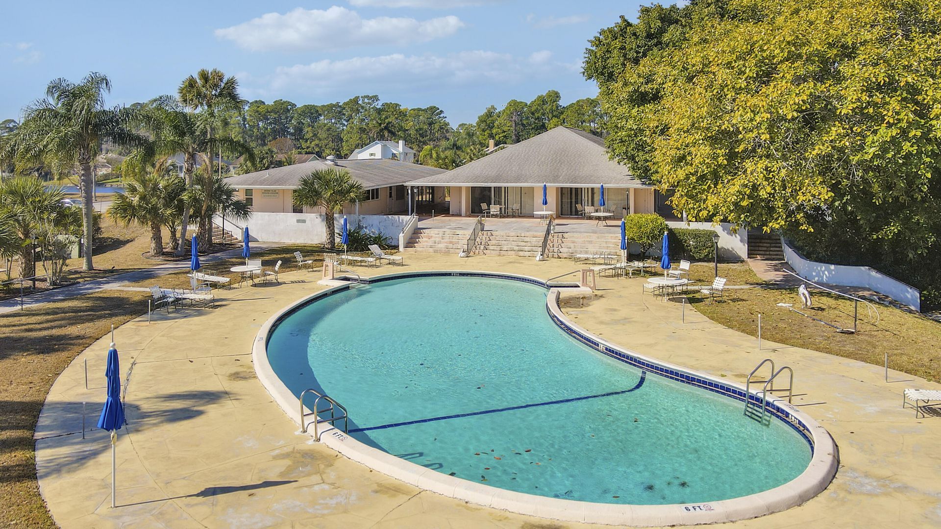 7 Greenway Village N, Unit 202, Royal Palm Beach, FL 33411 Photo