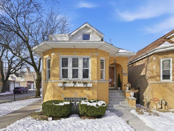 2100 N Leamington Avenue, Chicago, IL 60639