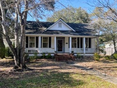 227 N Church Street, Manning, SC 29102