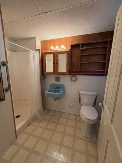 227 N Church Street Photo 18