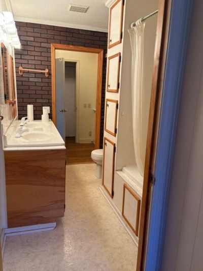 227 N Church Street Photo 19