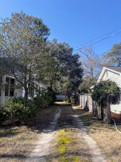 227 N Church Street Photo 4