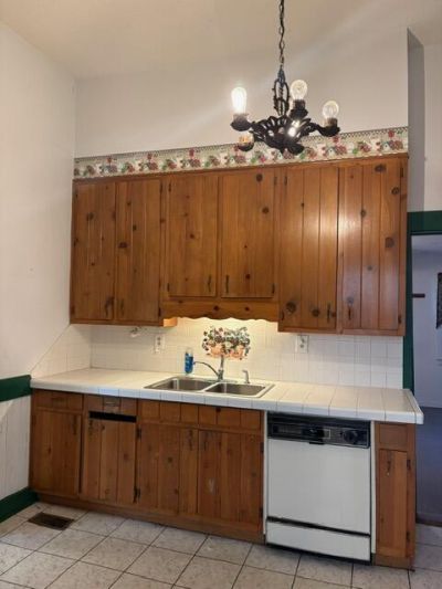 227 N Church Street Photo 8