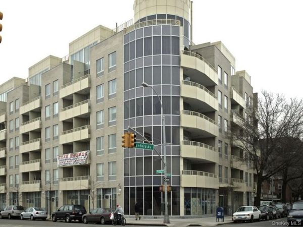 132-03 Sanford Avenue, Unit 7E, Flushing, NY 11355