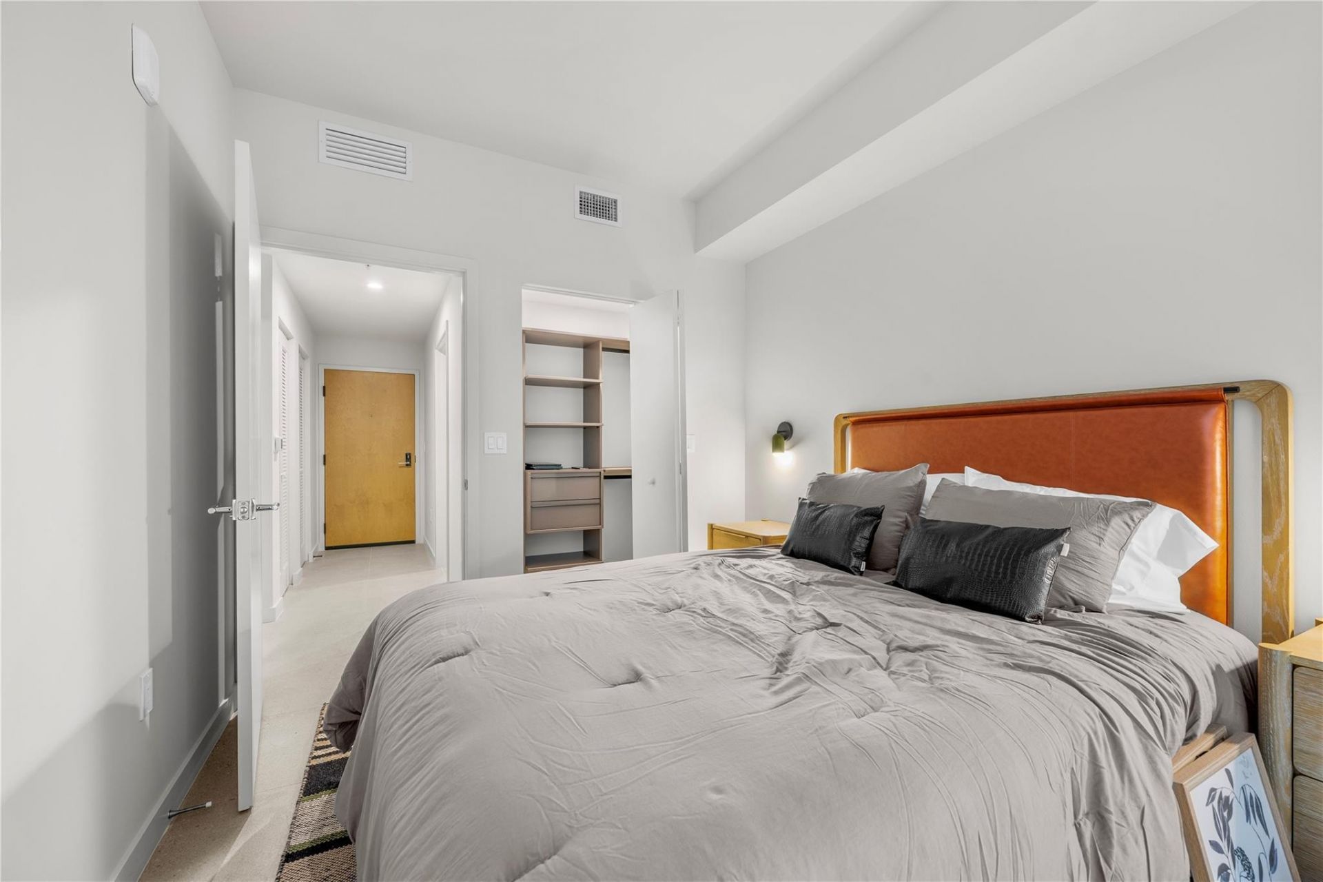 11 NE 6th Street, Unit 907, Miami, FL 33132 Photo