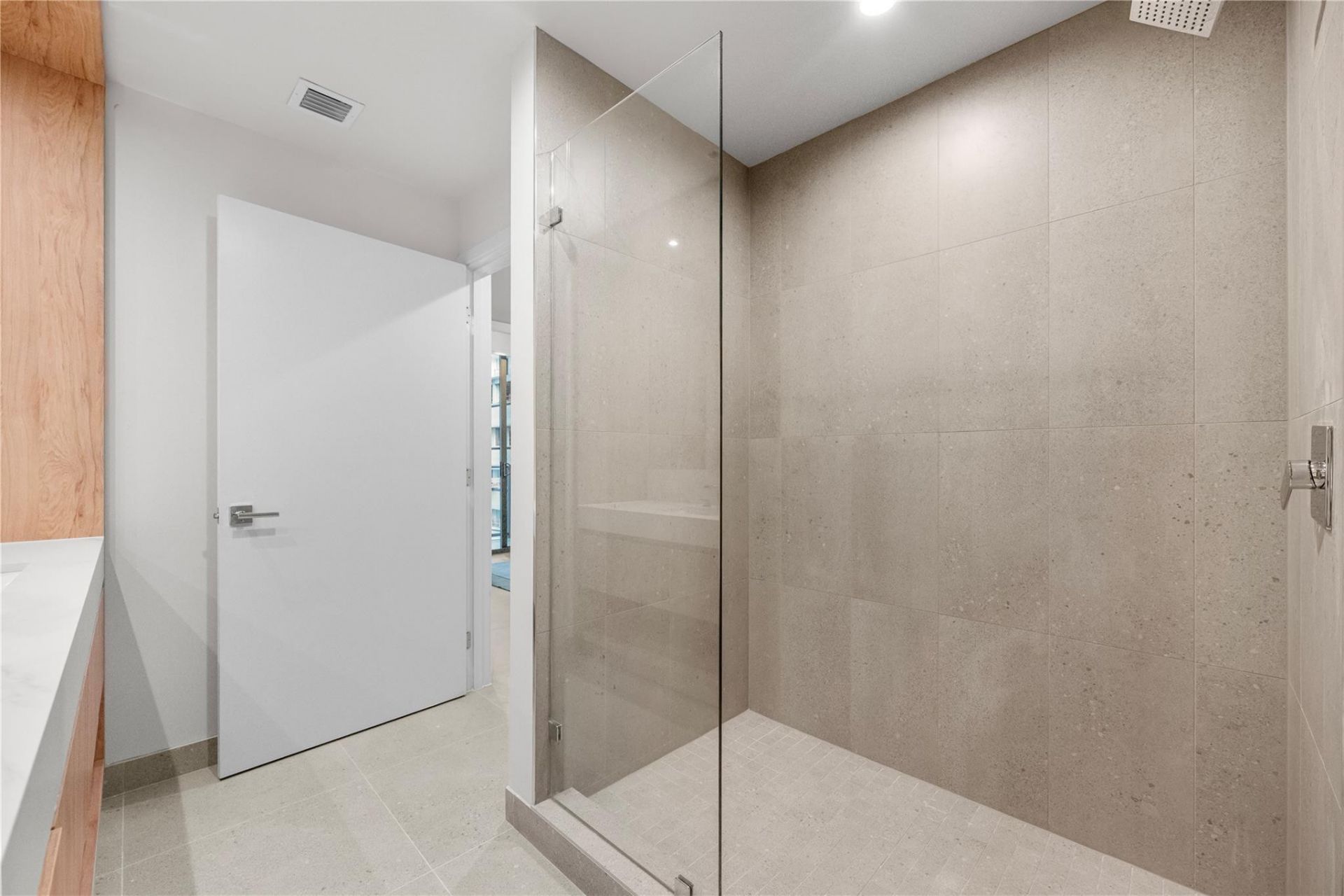 11 NE 6th Street, Unit 907, Miami, FL 33132 Photo