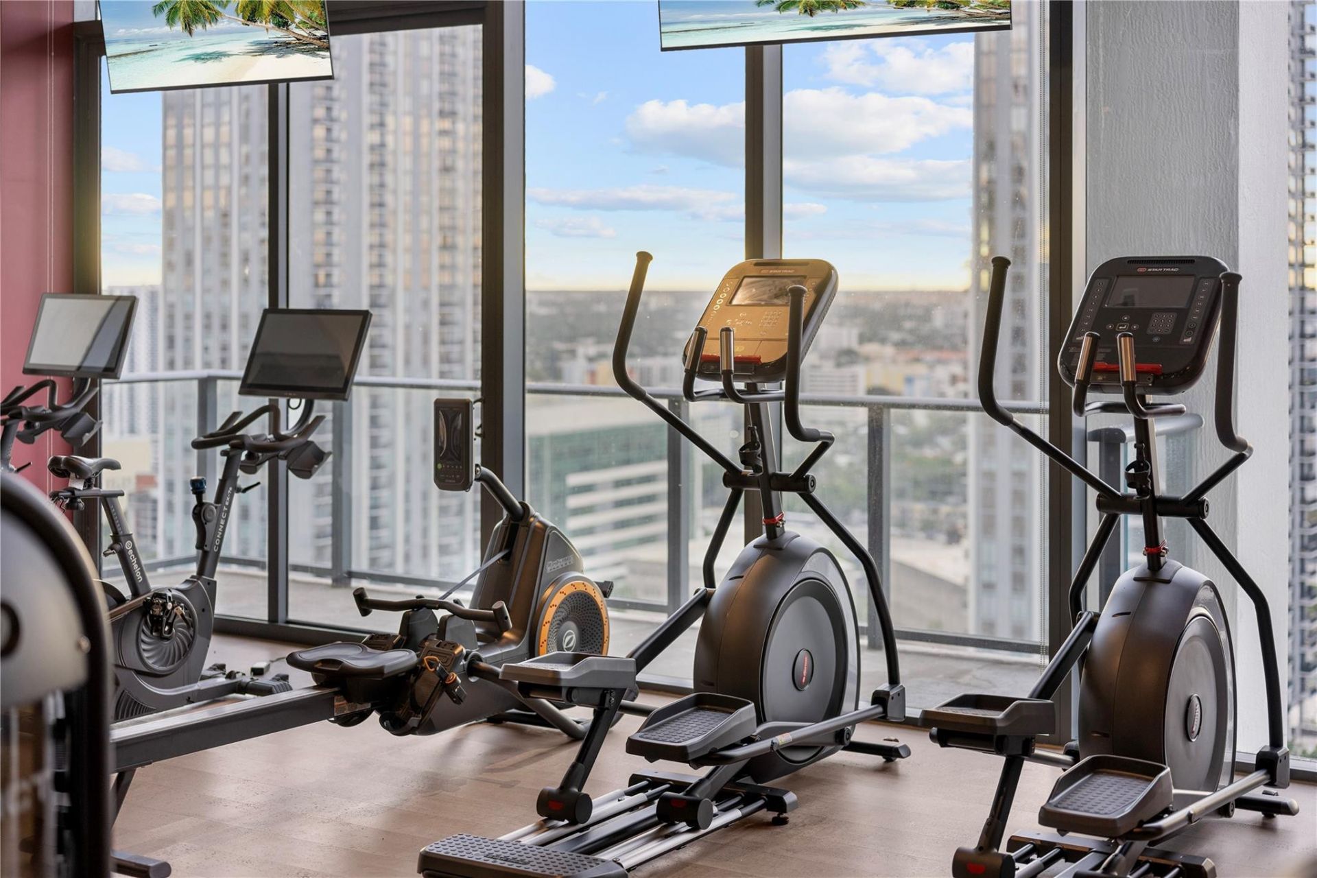 11 NE 6th Street, Unit 907, Miami, FL 33132 Photo