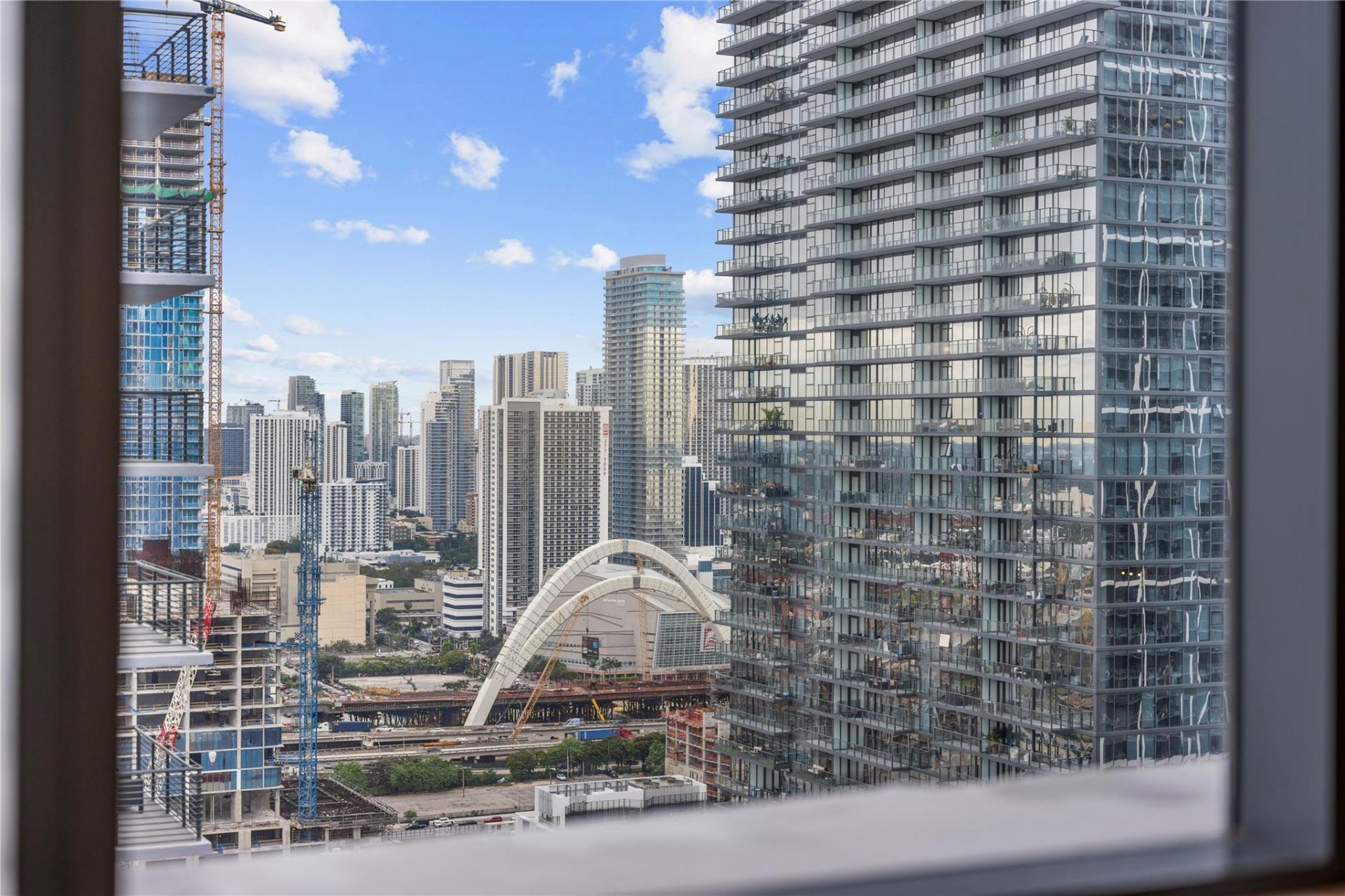 11 NE 6th Street, Unit 907, Miami, FL 33132 Photo
