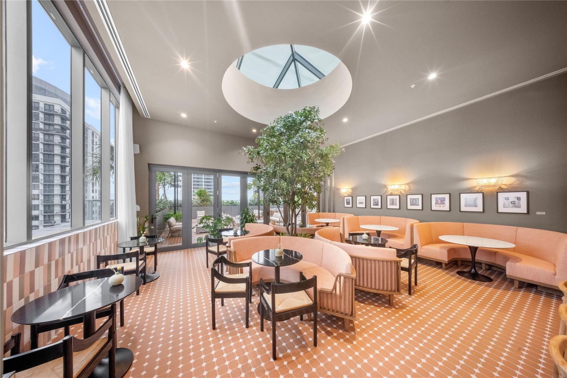 11 NE 6th Street, Unit 907, Miami, FL 33132 Photo