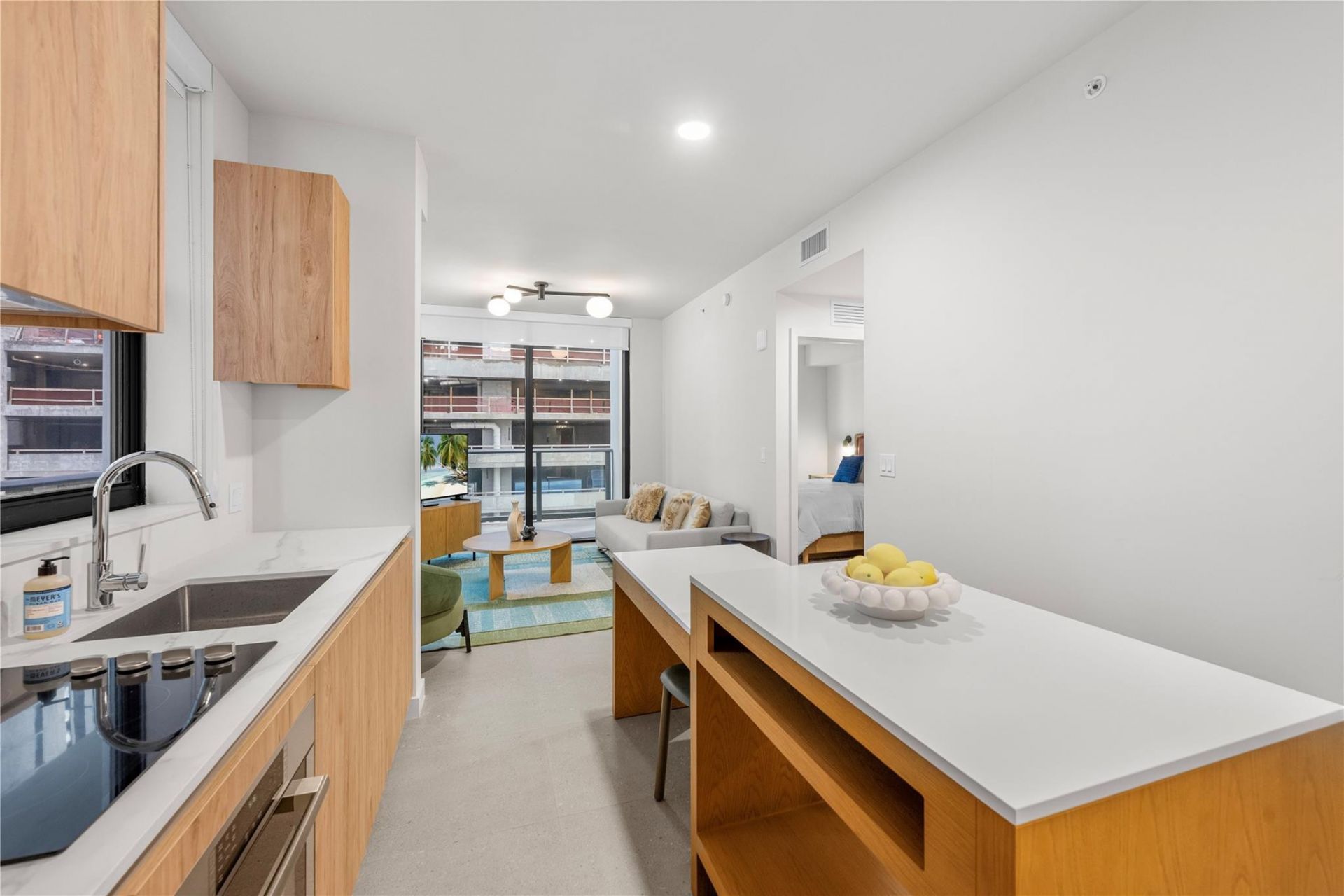 11 NE 6th Street, Unit 907, Miami, FL 33132 Photo