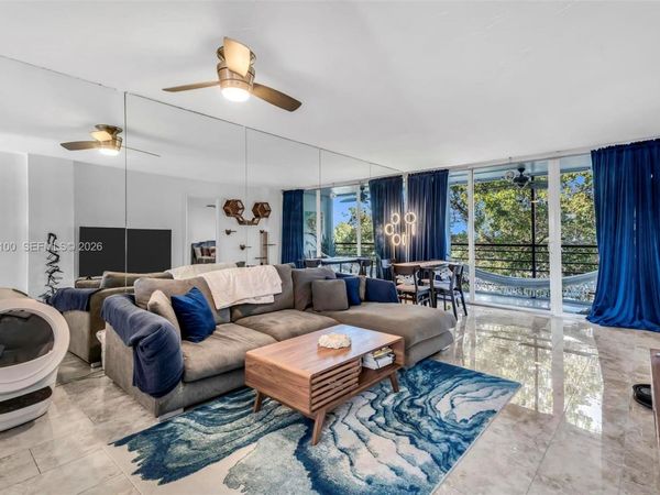 120 Royal Park Dr, Unit 4F, Oakland Park, FL 33309