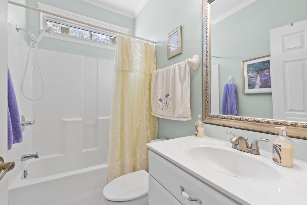 161 Regency Dr. Photo 13