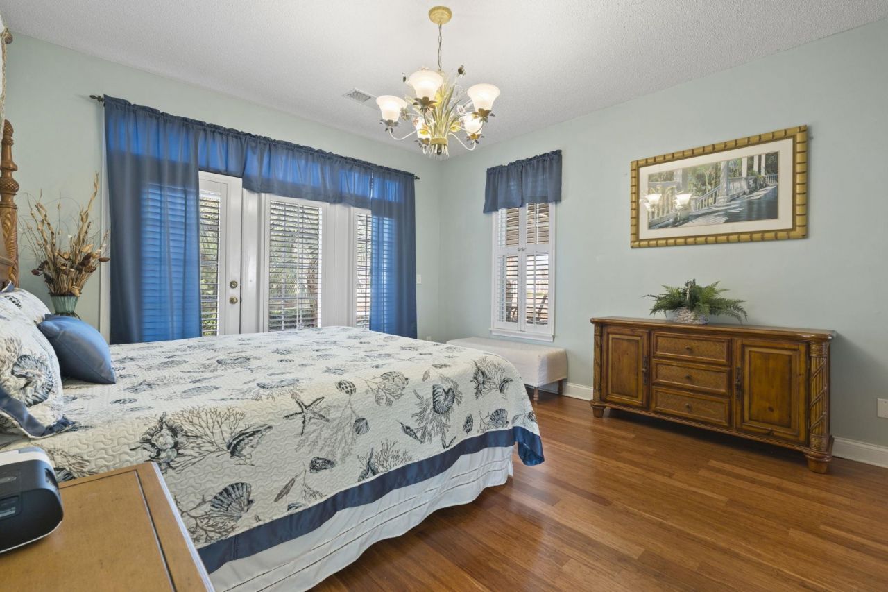 161 Regency Dr. Photo 16