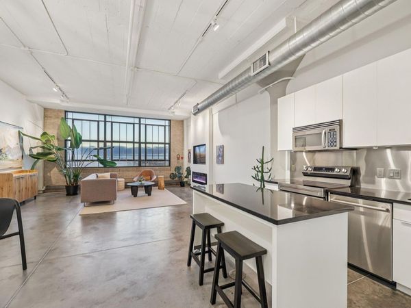 2929 Chicago Avenue, Unit 1105, Minneapolis, MN 55407