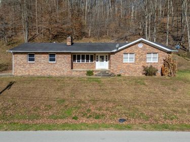 2860 Johnson Fork, Salyersville, KY 41465
