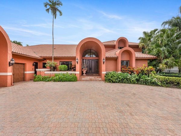 7276 Sidonia Court, Boca Raton, FL 33433