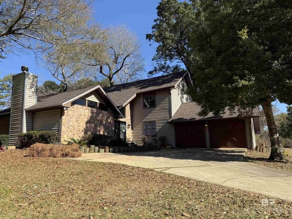 14333 Oak Knoll Drive, Bay Minette, AL 36507