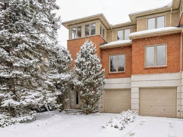 29 Aylmer Avenue, Ottawa, ON K1S2W8