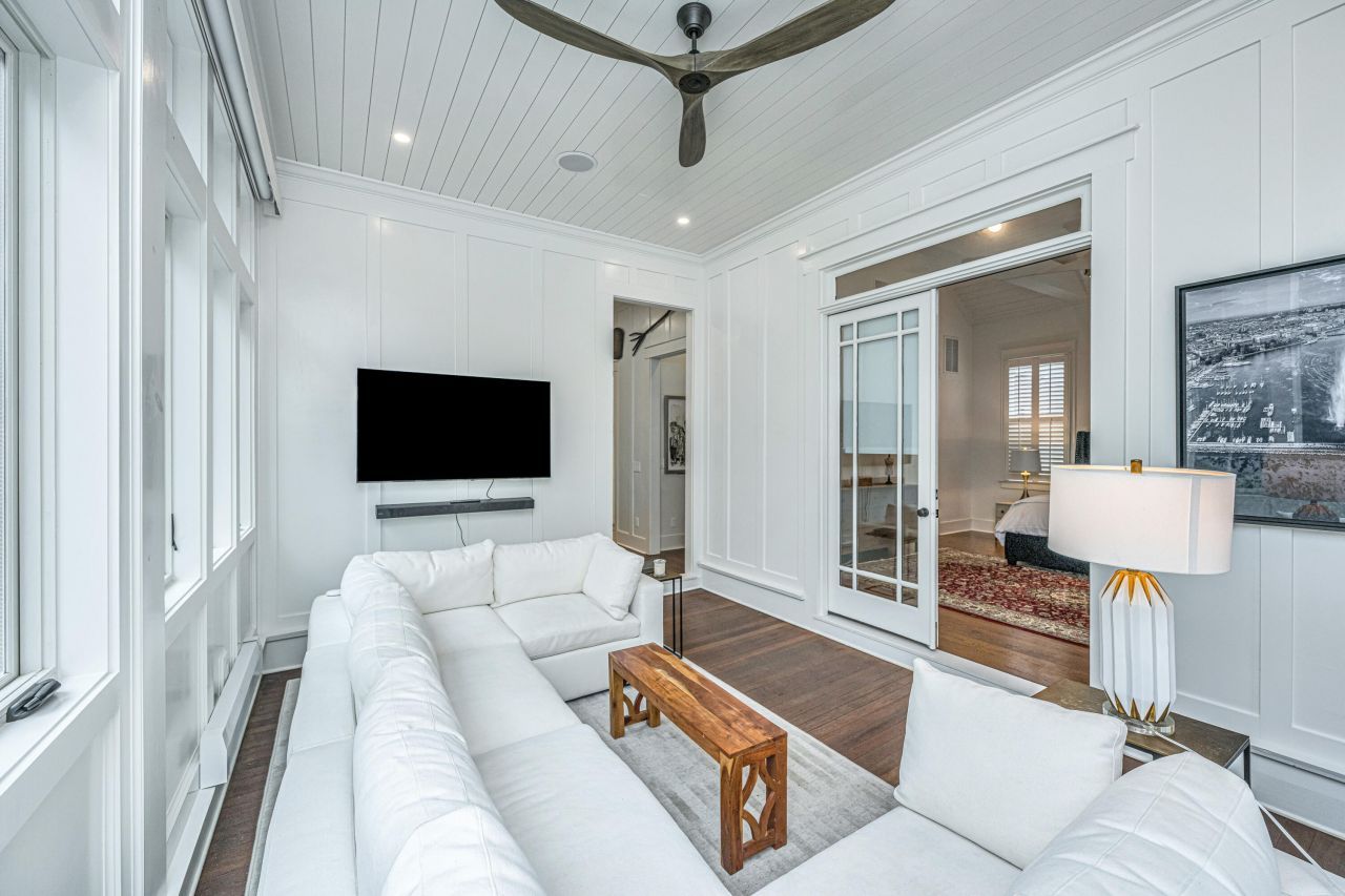 1908 Mahone Court Photo 32