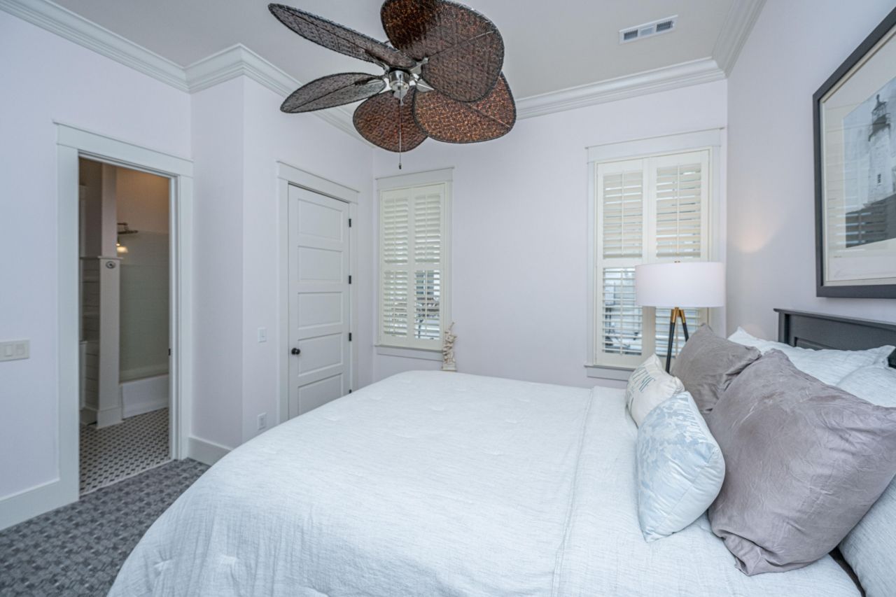 1908 Mahone Court Photo 44