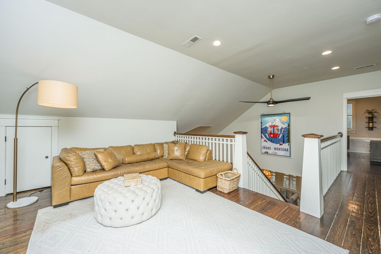 1908 Mahone Court Photo 46