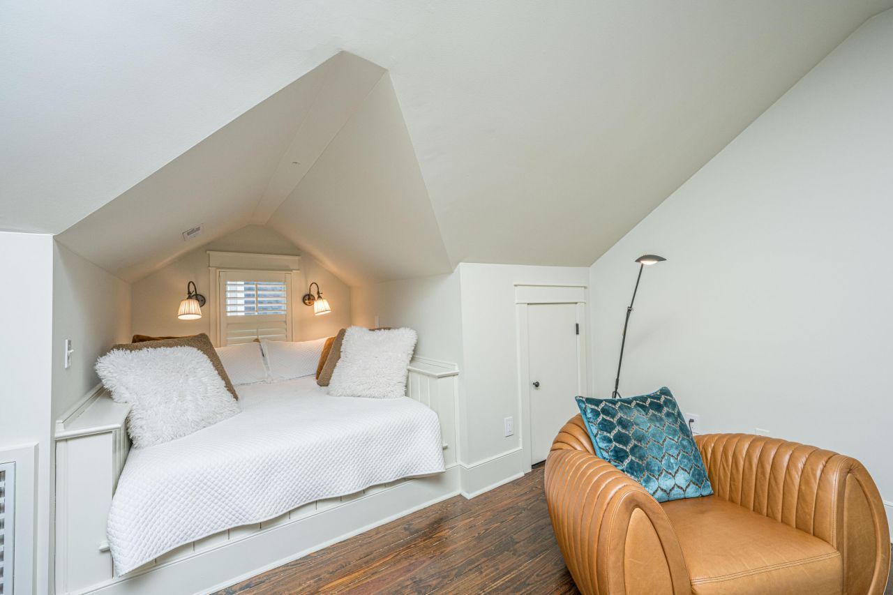 1908 Mahone Court Photo 47