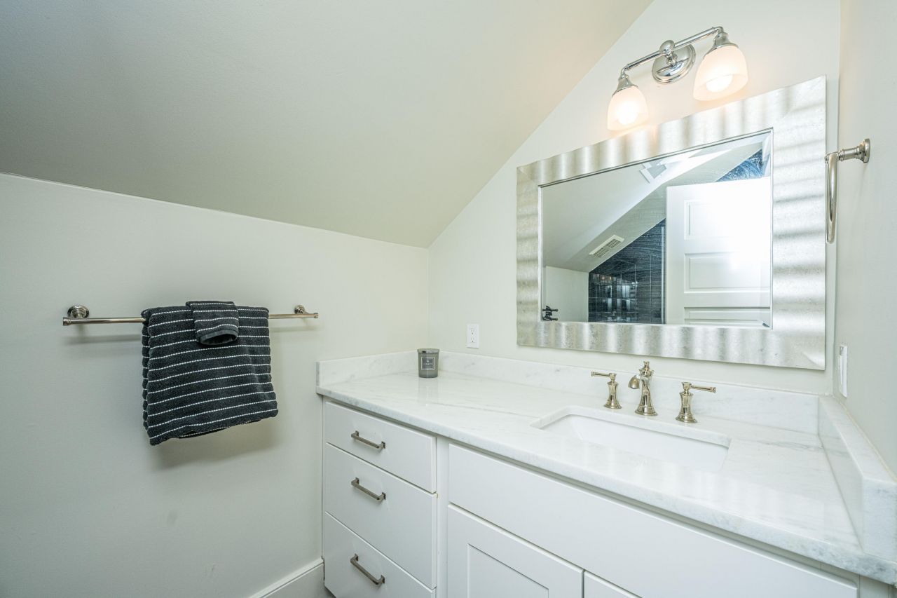 1908 Mahone Court Photo 50