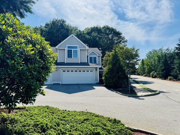 404 Fernwood Ln, Unit 404, Clinton, MA 01510