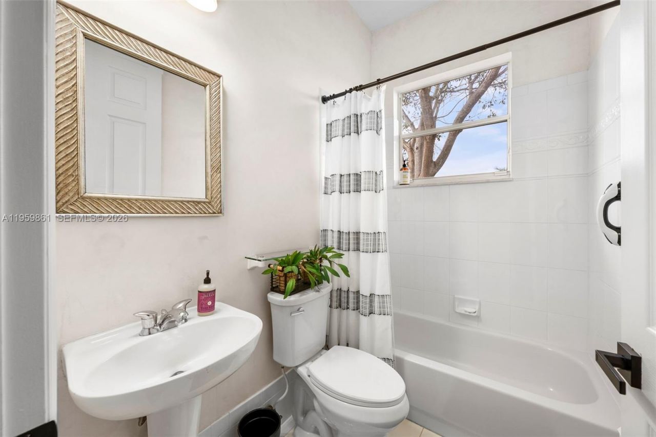 13229 SW 28th St, Miramar, FL 33027 Photo