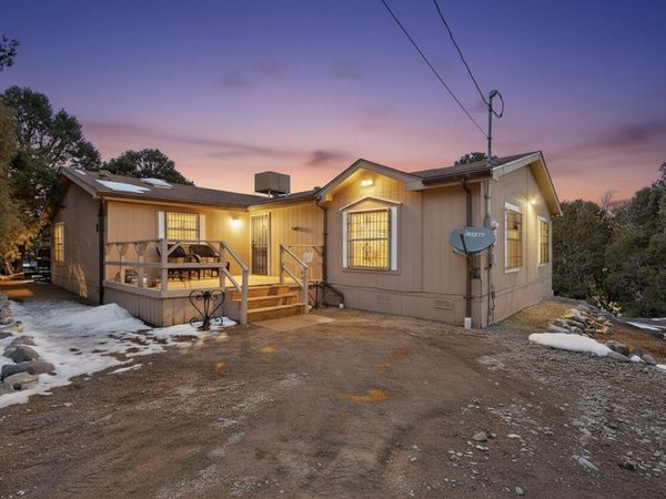 279 Sedillo Road, Tijeras, NM 87059