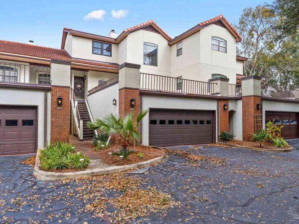 116 Baybridge Dr, Gulf Breeze, FL 32561