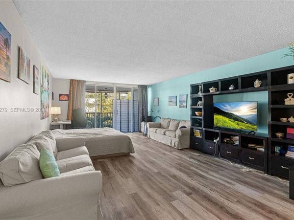 1690 NE 191st St, Unit 314-1, Miami, FL 33179