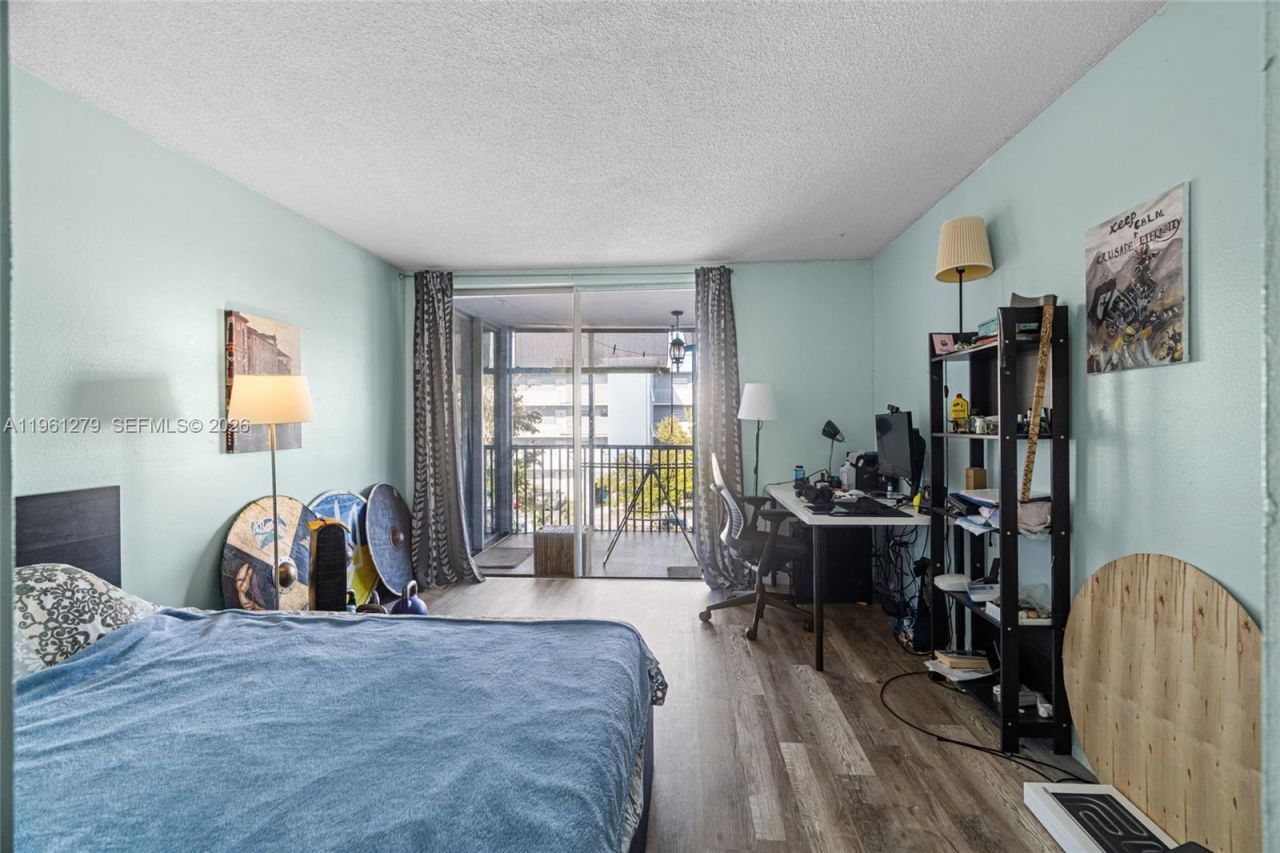 1690 NE 191st St, Unit 314-1, Miami, FL 33179 Photo