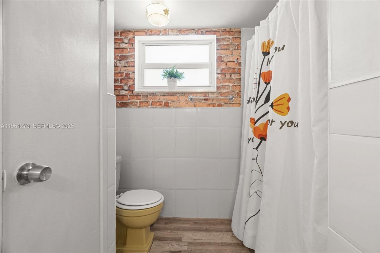 1690 NE 191st St, Unit 314-1, Miami, FL 33179 Photo