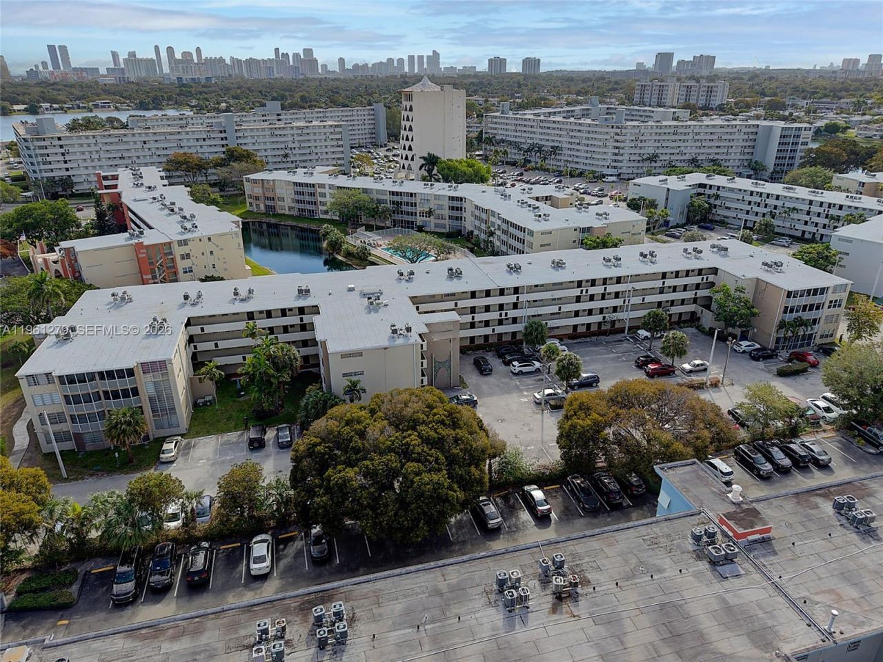 1690 NE 191st St, Unit 314-1, Miami, FL 33179 Photo