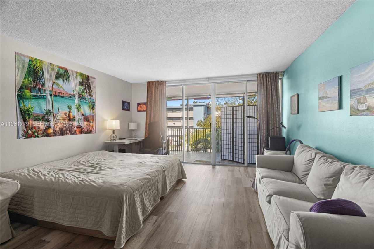 1690 NE 191st St, Unit 314-1, Miami, FL 33179 Photo