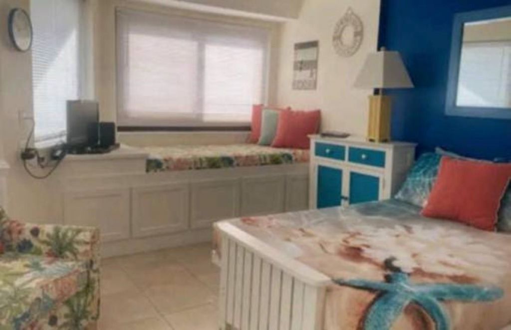 5905 S Kings Hwy. Photo 18