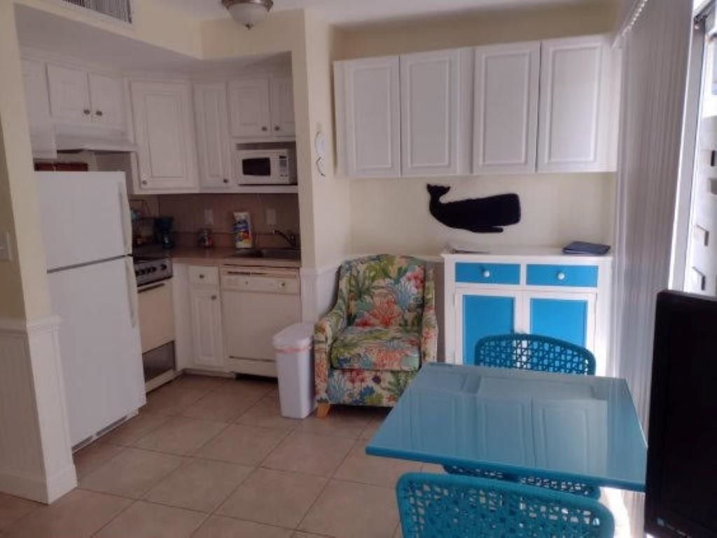 5905 S Kings Hwy. Photo 22