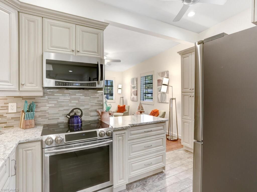 784 11th St N, Naples, FL 34102 Photo