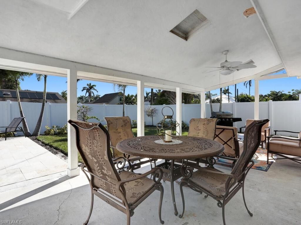 784 11th St N, Naples, FL 34102 Photo