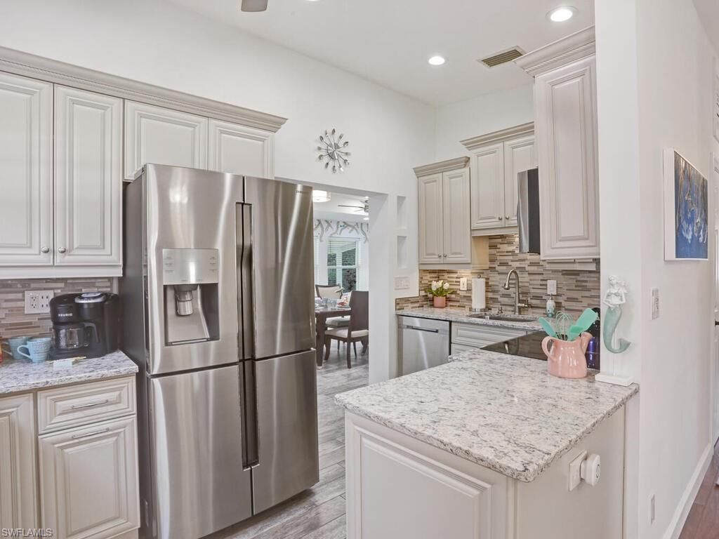 784 11th St N, Naples, FL 34102 Photo