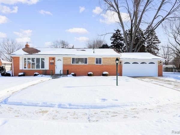 36610 Tessens Drive, Clinton Twp, MI 48035