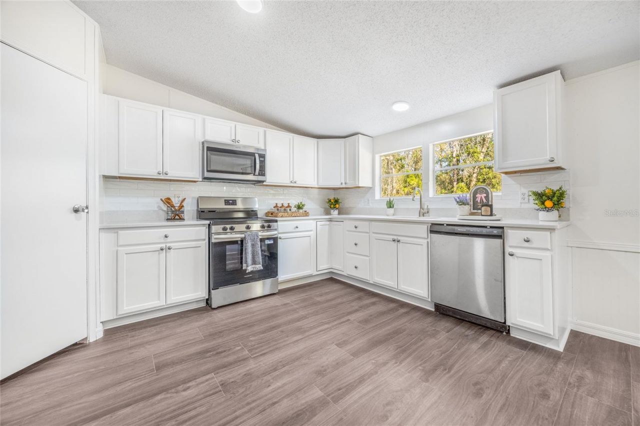 13907 NE 180th Street, Waldo, FL 32694 Photo