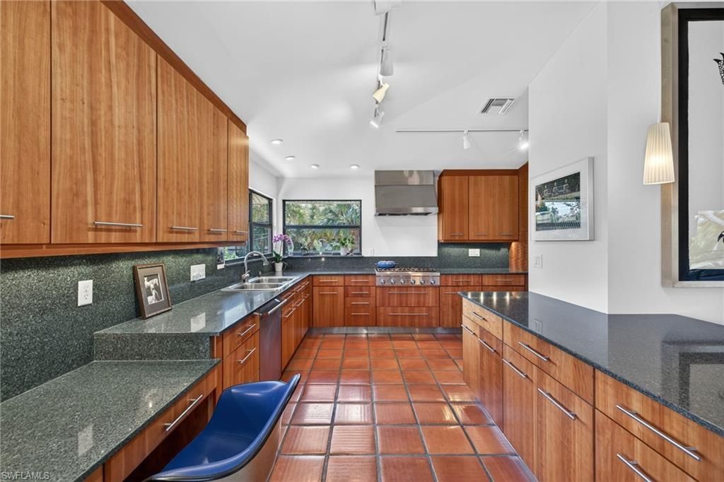 13290 Electron Dr, Fort Myers, FL 33908 Photo